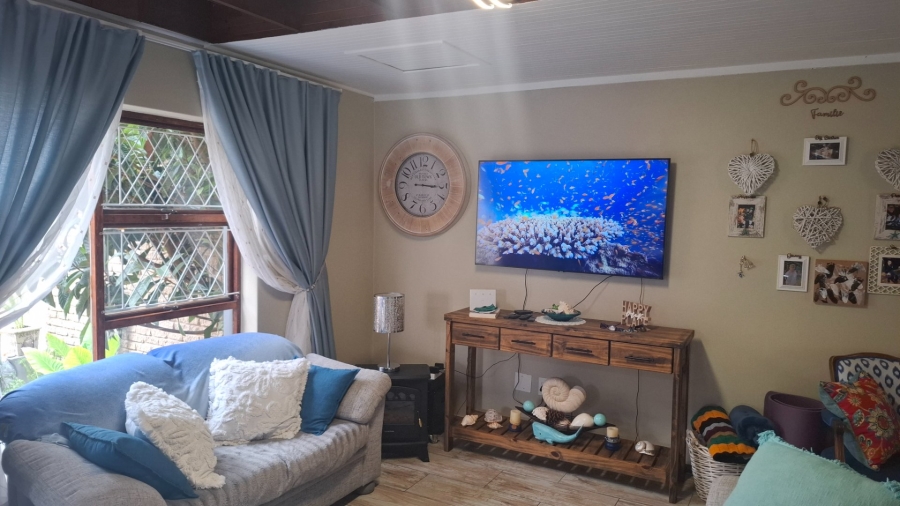 3 Bedroom Property for Sale in Heiderand Western Cape